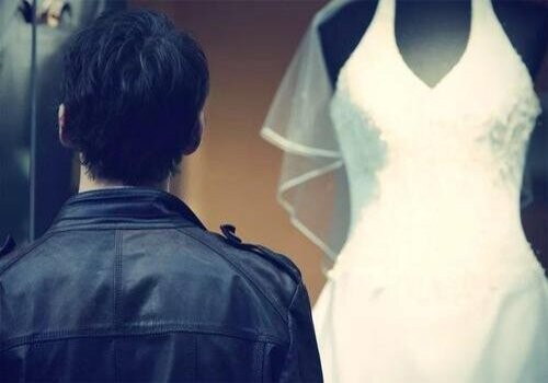 离婚后转移财产逃避债务违法吗